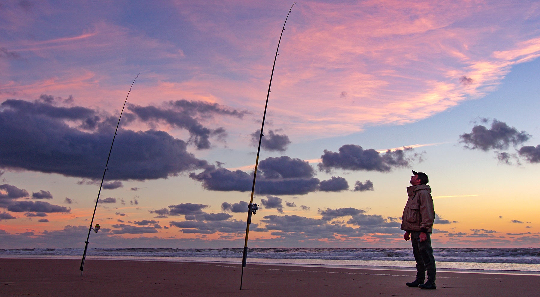 Surf Fishing in Alaska  Alaska Saltwater Fishing - Alaska Outdoors  Supersite